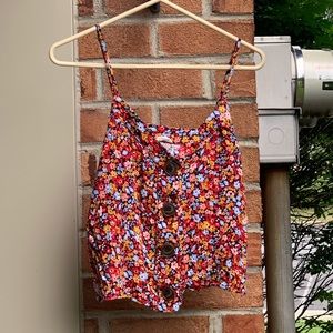 Floral crop top with accent buttons